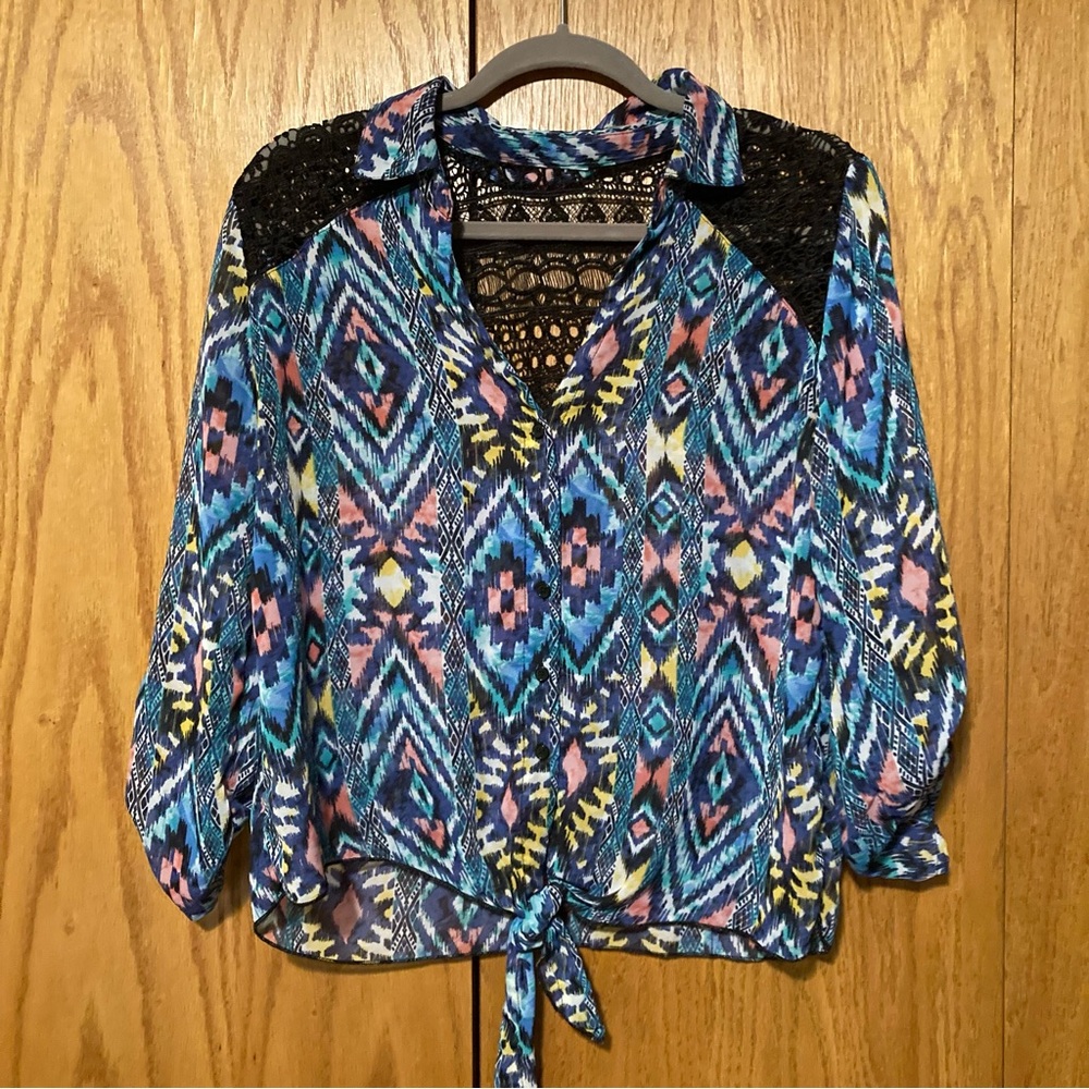 💙 Sheer Aztec Blouse 💙